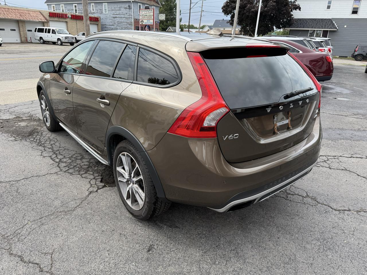 Volvo V60 Cross Country 4dr Wgn T5 AWD 2016