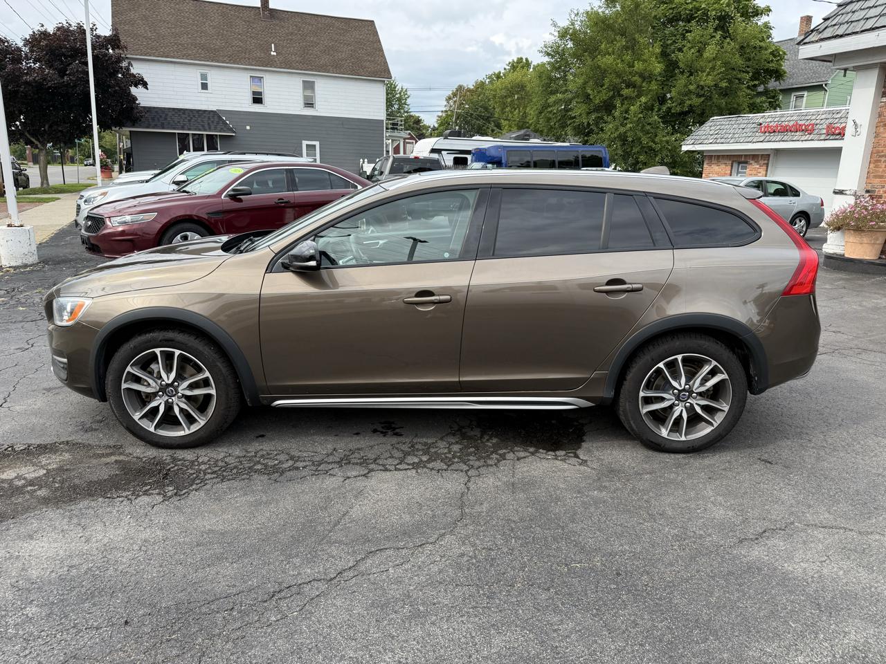 Volvo V60 Cross Country 4dr Wgn T5 AWD 2016