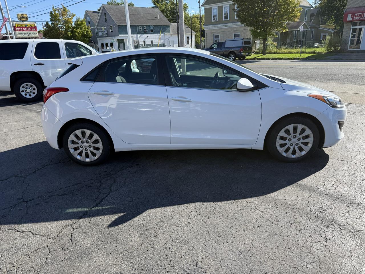 Hyundai Elantra GT Auto 2017