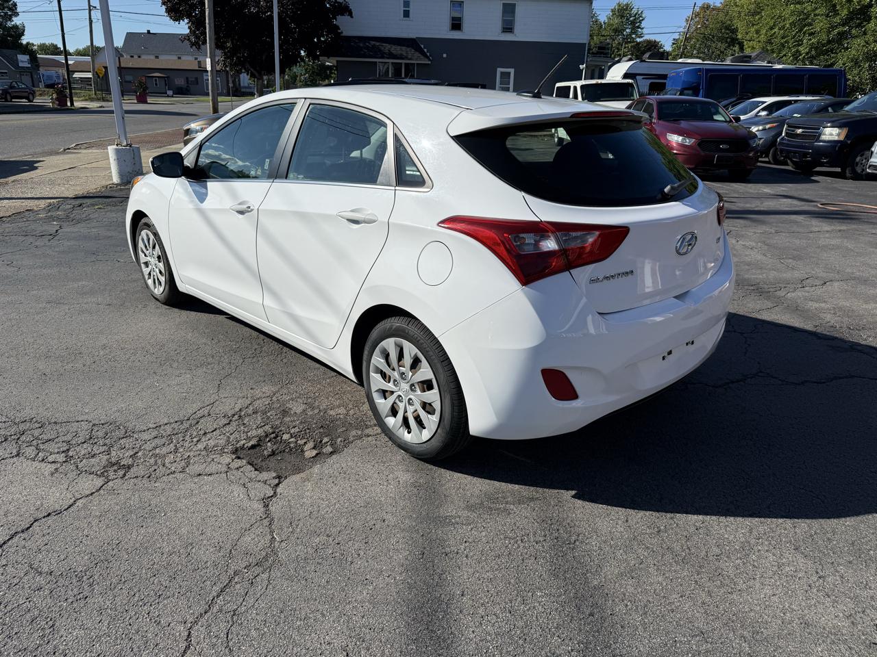 Hyundai Elantra GT Auto 2017