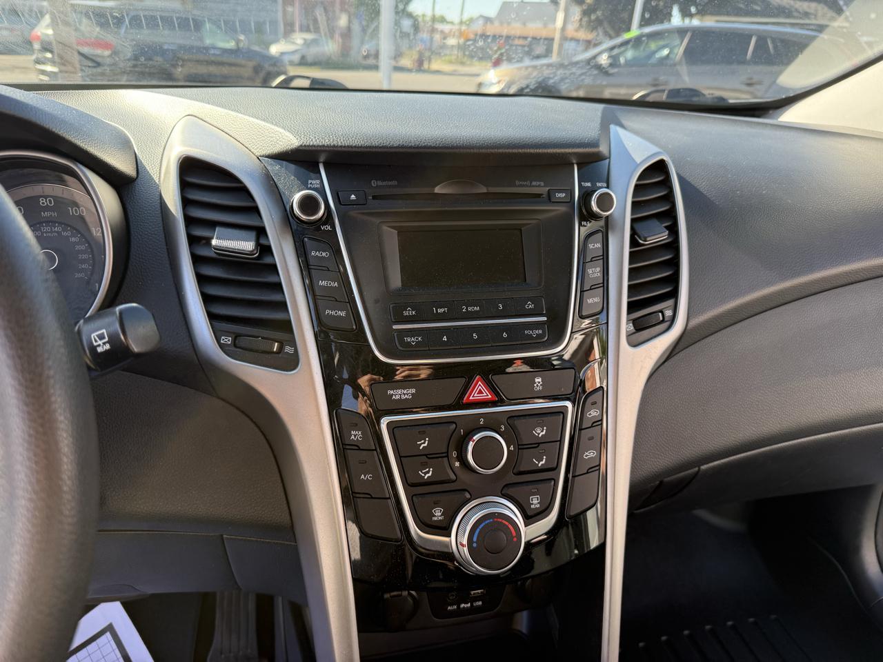 Hyundai Elantra GT Auto 2017