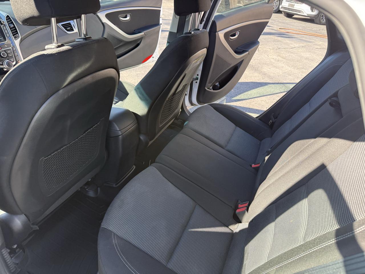 Hyundai Elantra GT Auto 2017