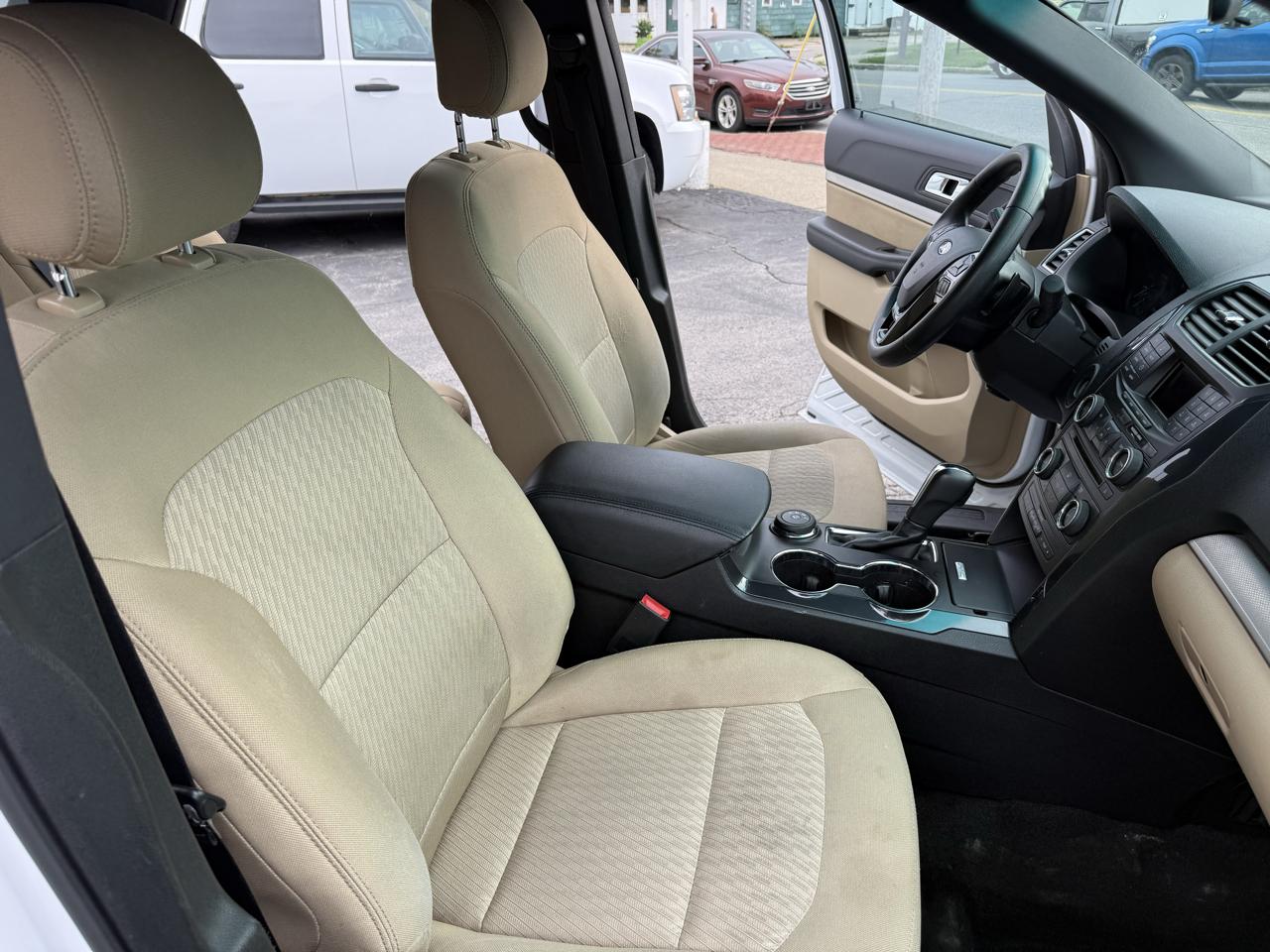 Ford Explorer Base 4WD 2017