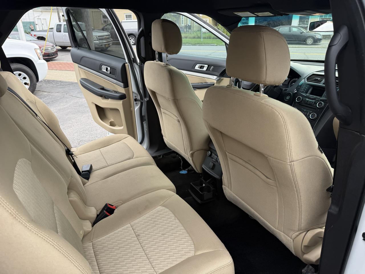 Ford Explorer Base 4WD 2017