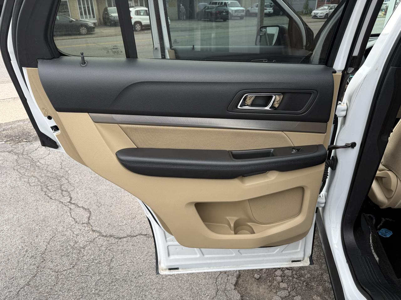 Ford Explorer Base 4WD 2017