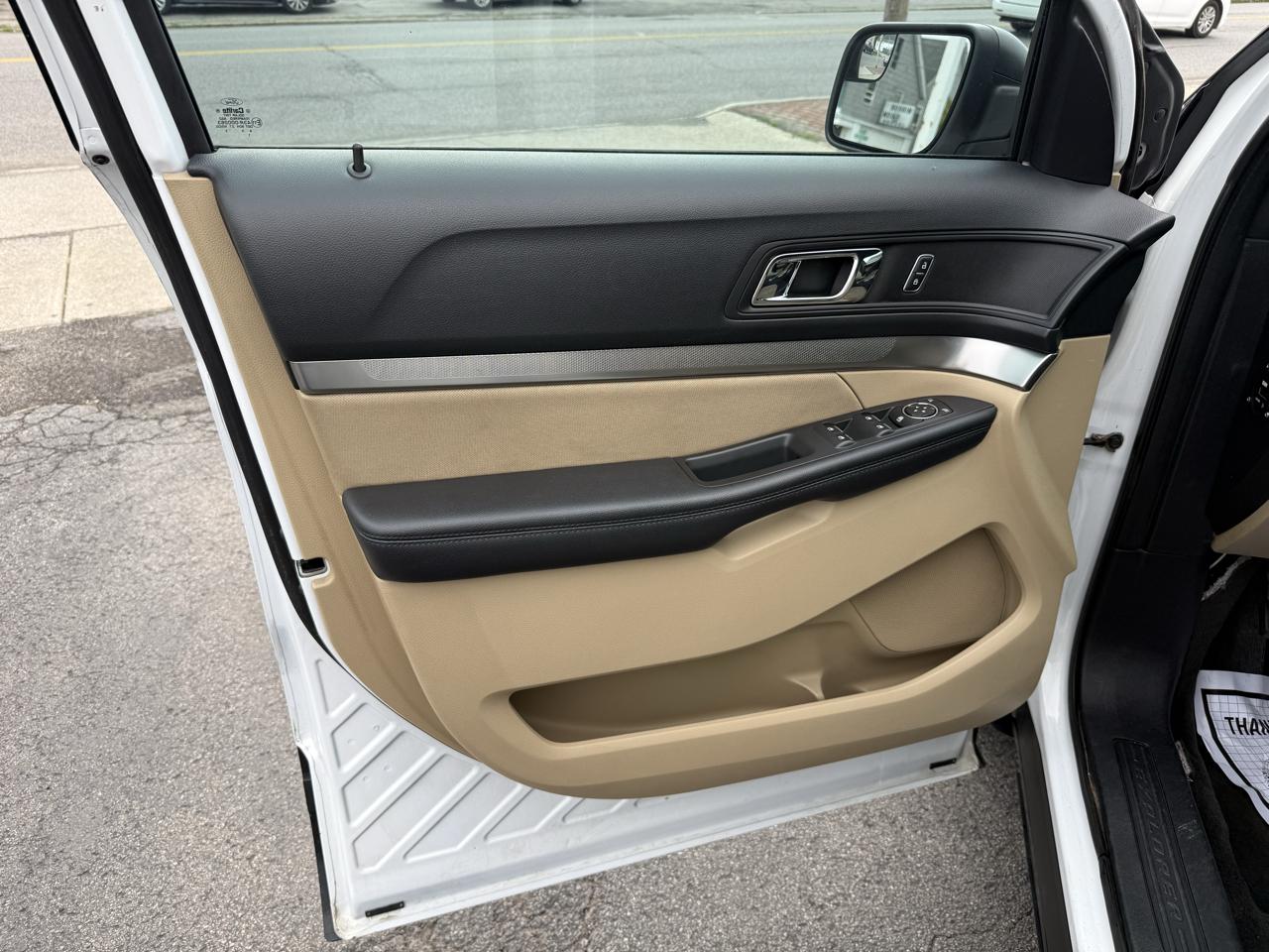 Ford Explorer Base 4WD 2017