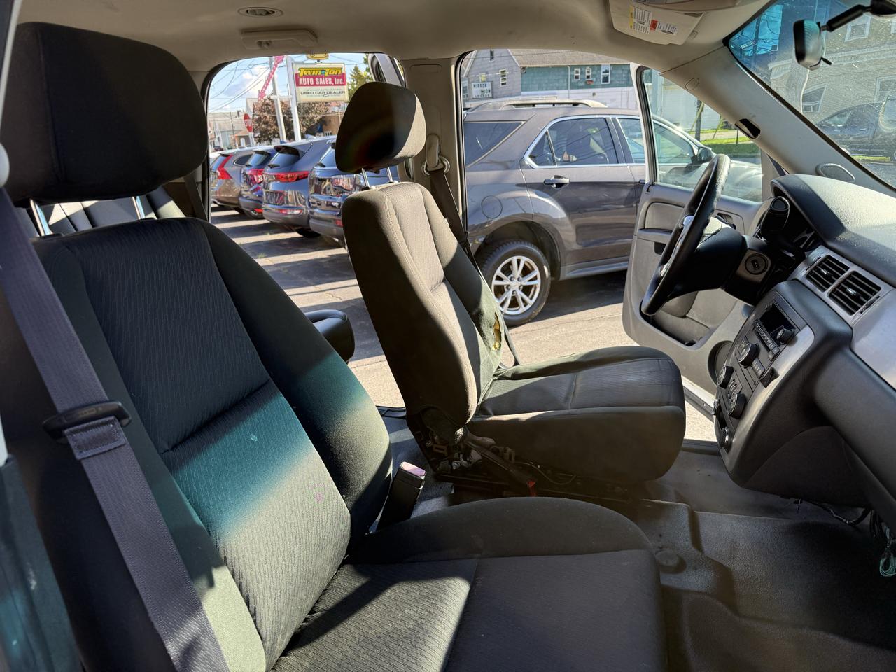 Chevrolet Tahoe 4WD 4dr 1500 Commercial 2013