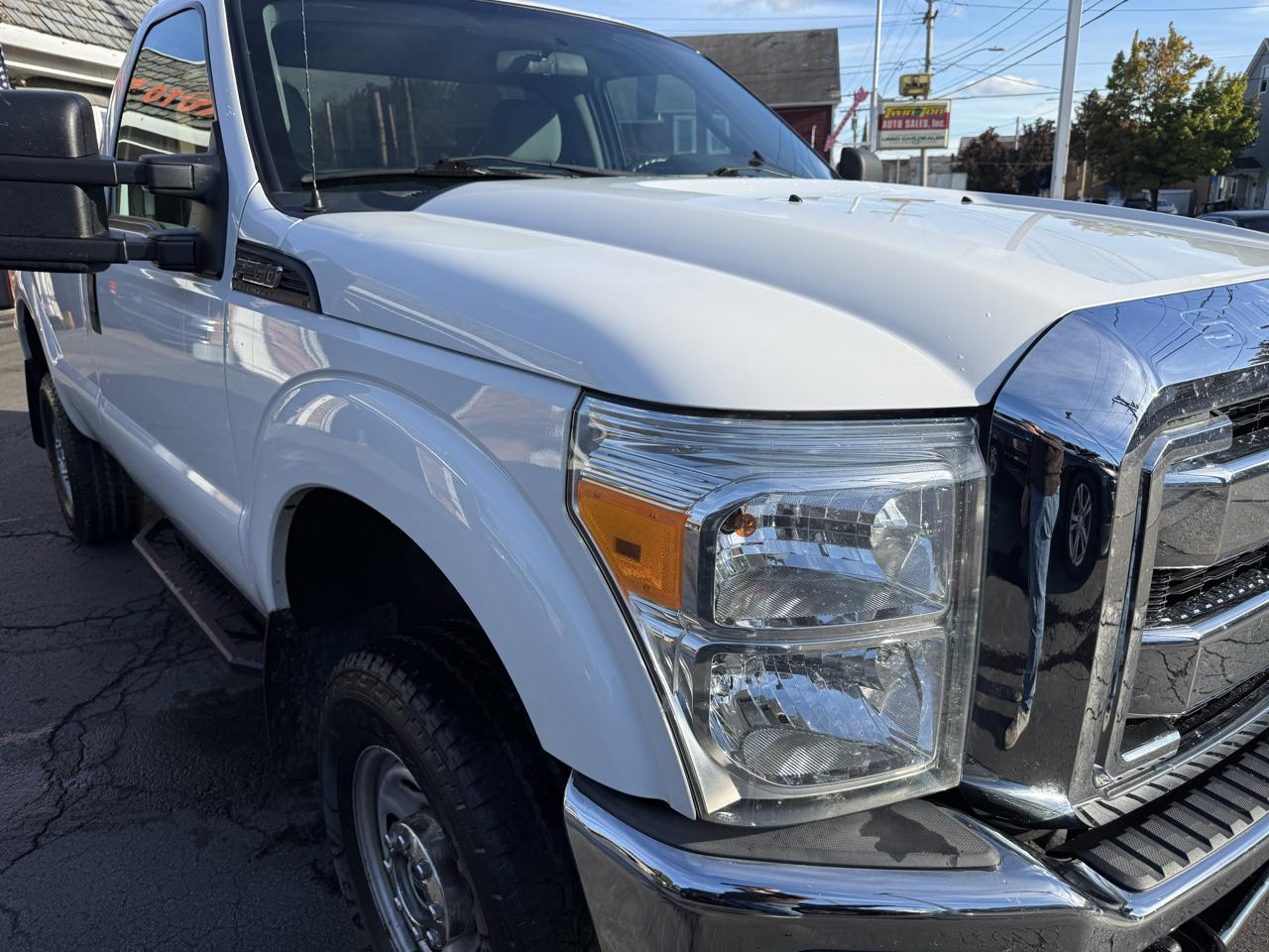 Ford Super Duty F-250 SRW 4WD Reg Cab 137" XLT 2015