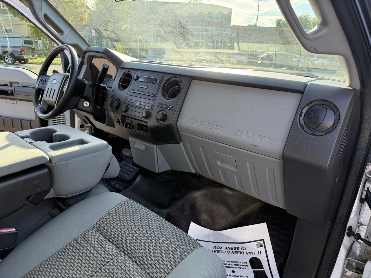 Ford Super Duty F-250 SRW 4WD Reg Cab 137" XLT 2015
