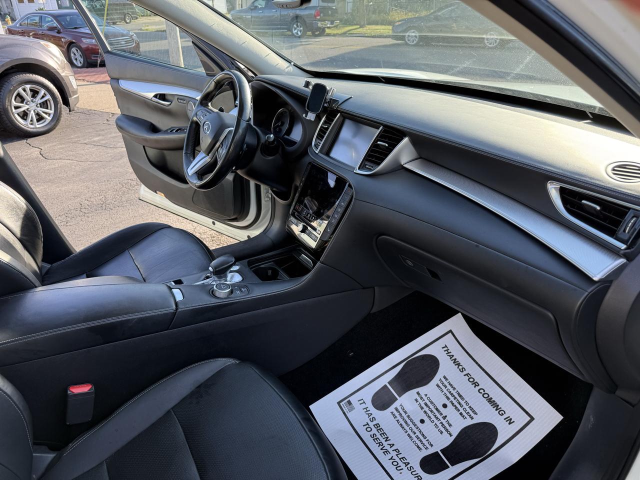 Infiniti QX50 ESSENTIAL AWD 2019