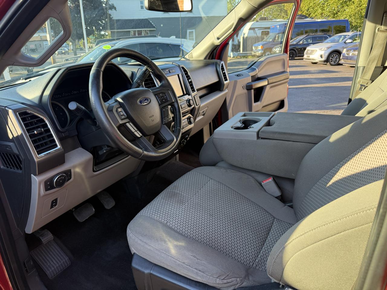 Ford F-150 4WD SuperCrew 145" FX4 2015