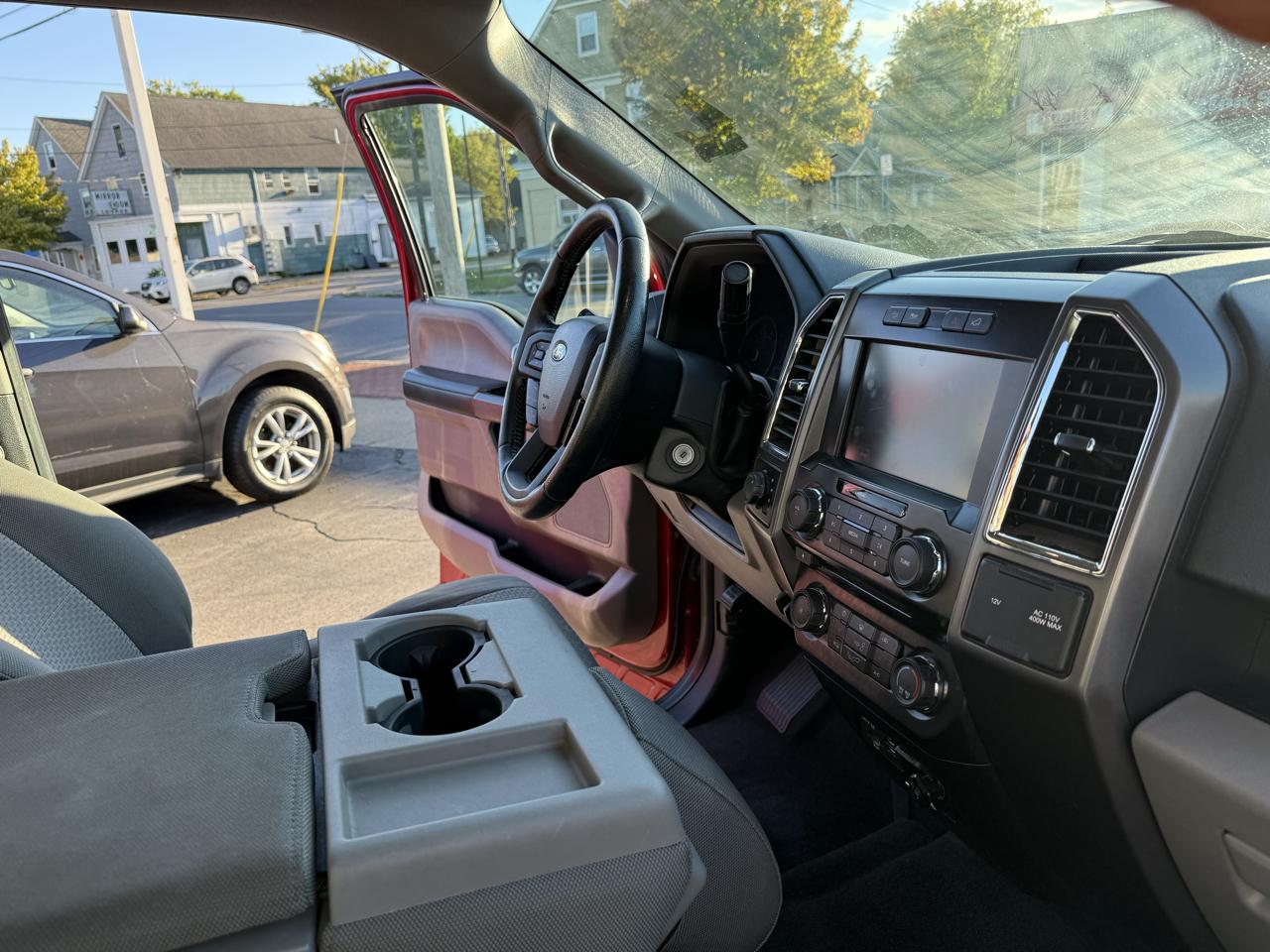 Ford F-150 4WD SuperCrew 145" FX4 2015
