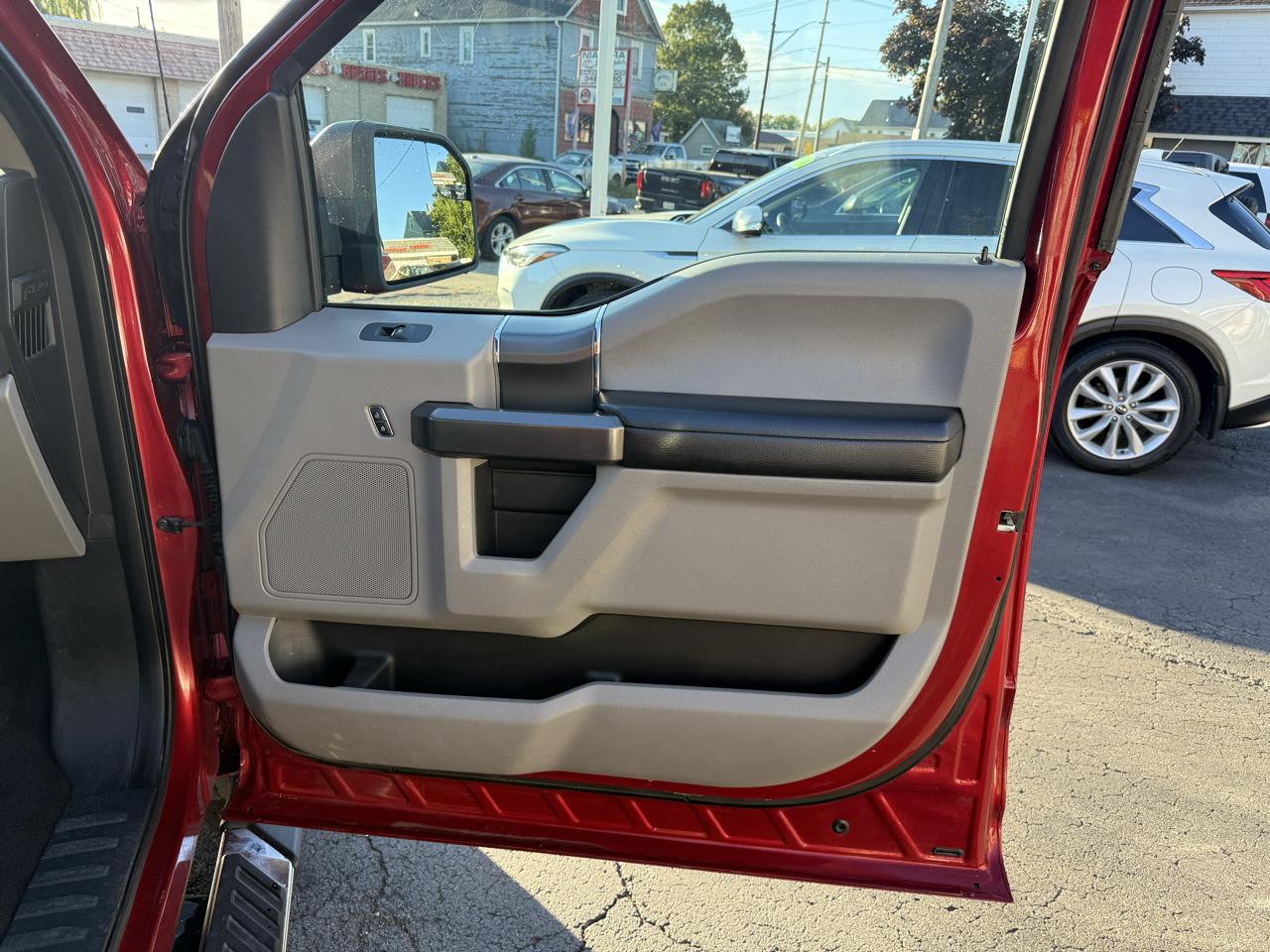 Ford F-150 4WD SuperCrew 145" FX4 2015