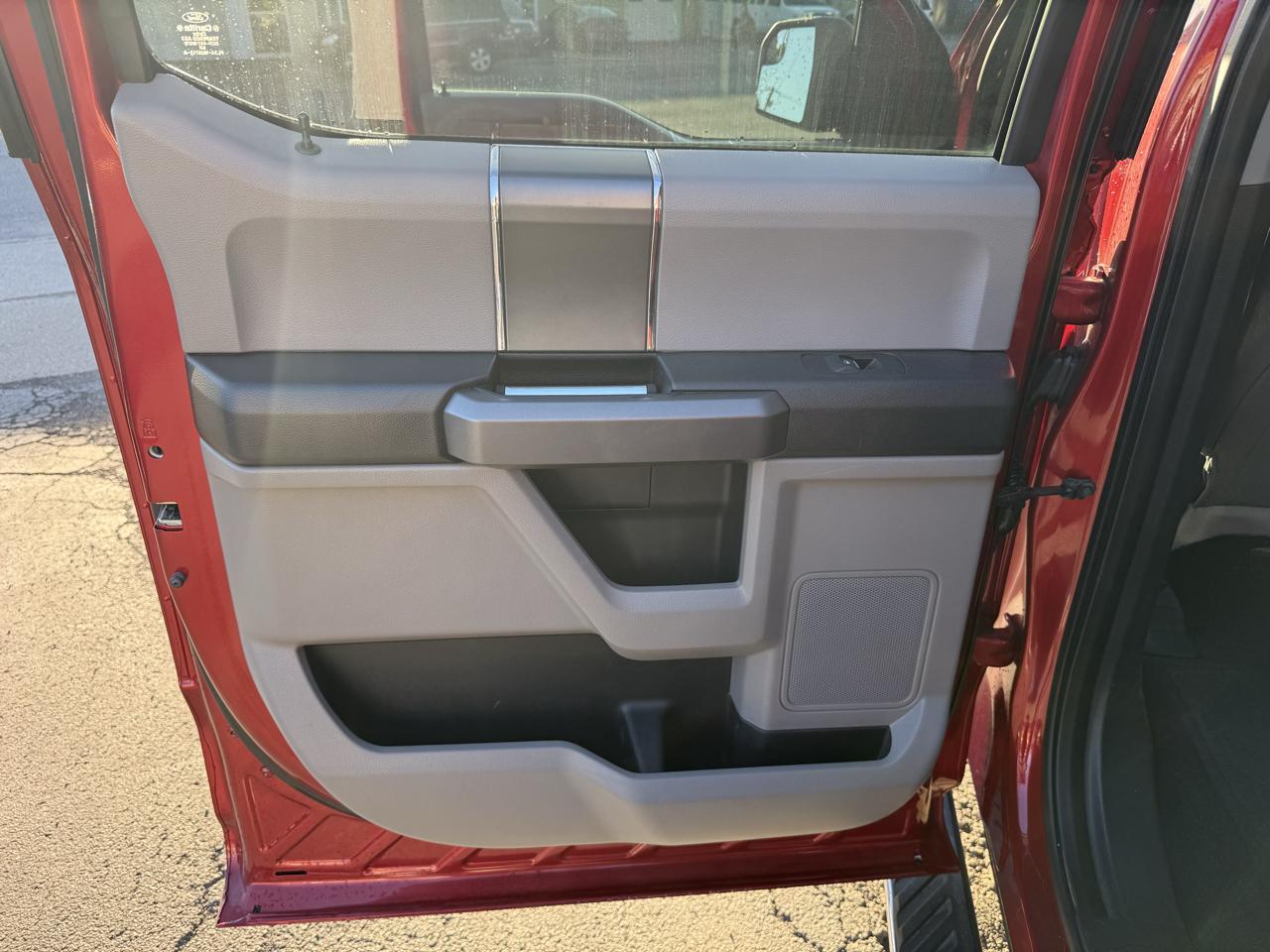 Ford F-150 4WD SuperCrew 145" FX4 2015