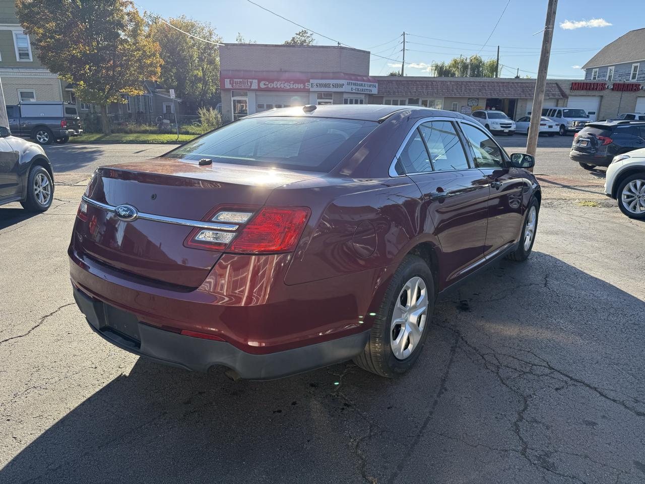 Ford Sedan Police Interceptor 4dr Sdn FWD 2015