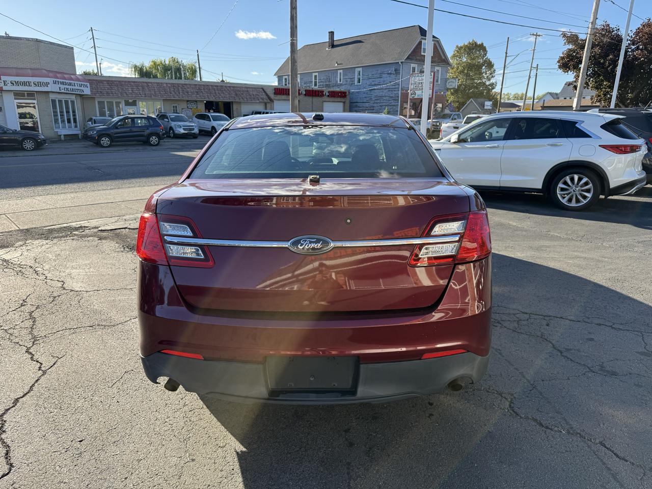 Ford Sedan Police Interceptor 4dr Sdn FWD 2015