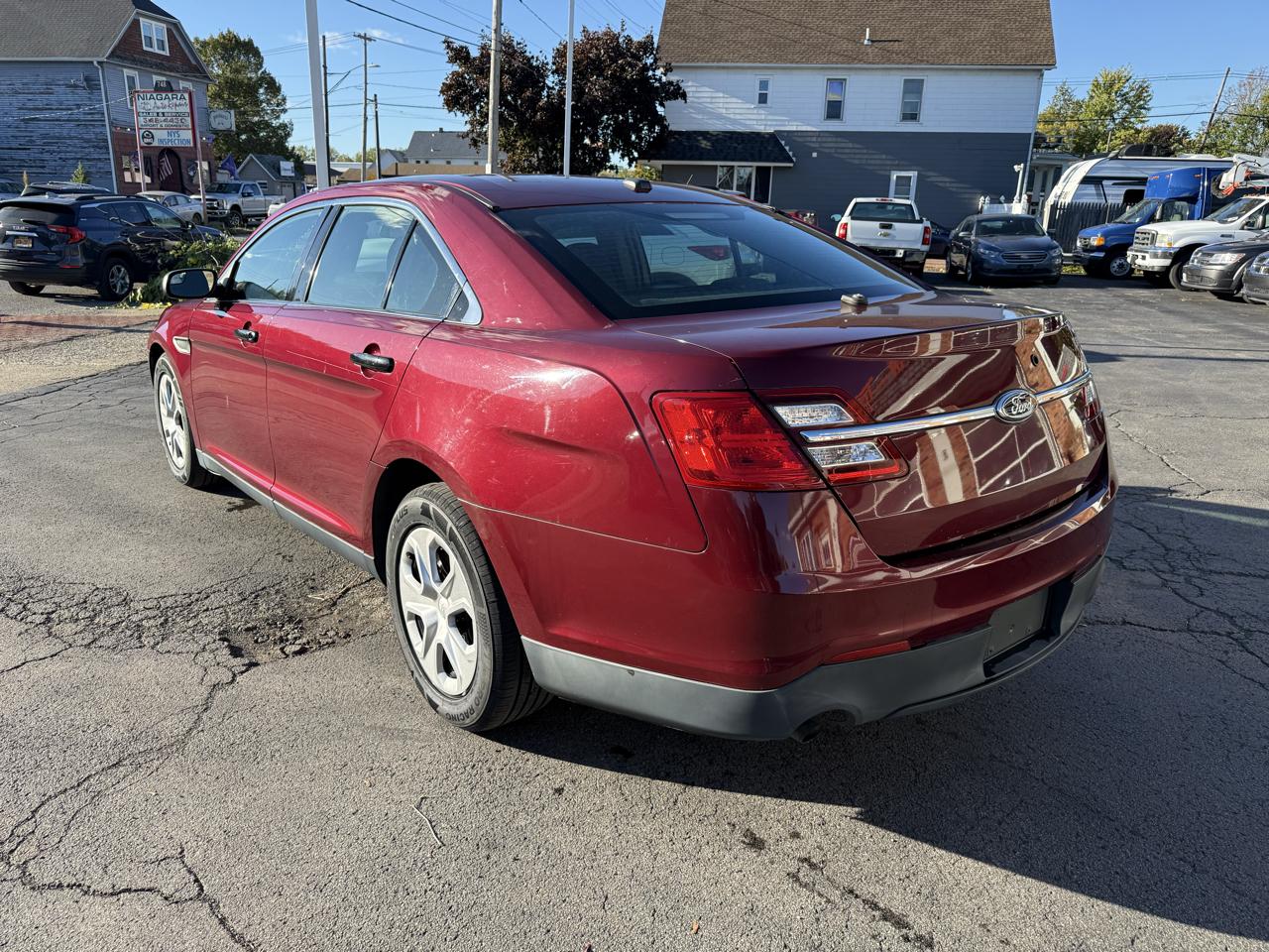 Ford Sedan Police Interceptor 4dr Sdn FWD 2015