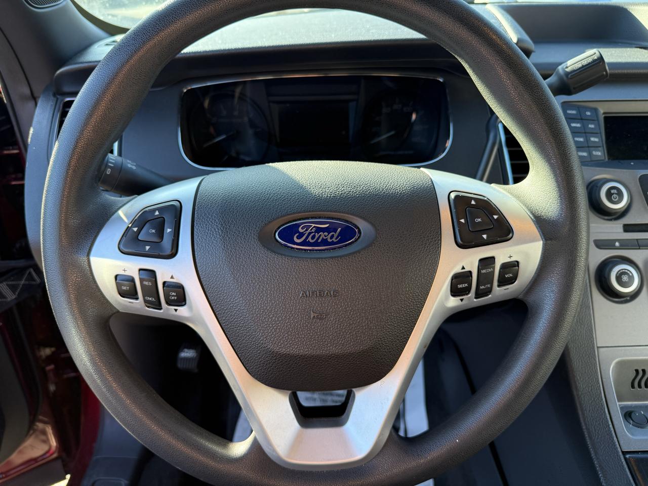 Ford Sedan Police Interceptor 4dr Sdn FWD 2015