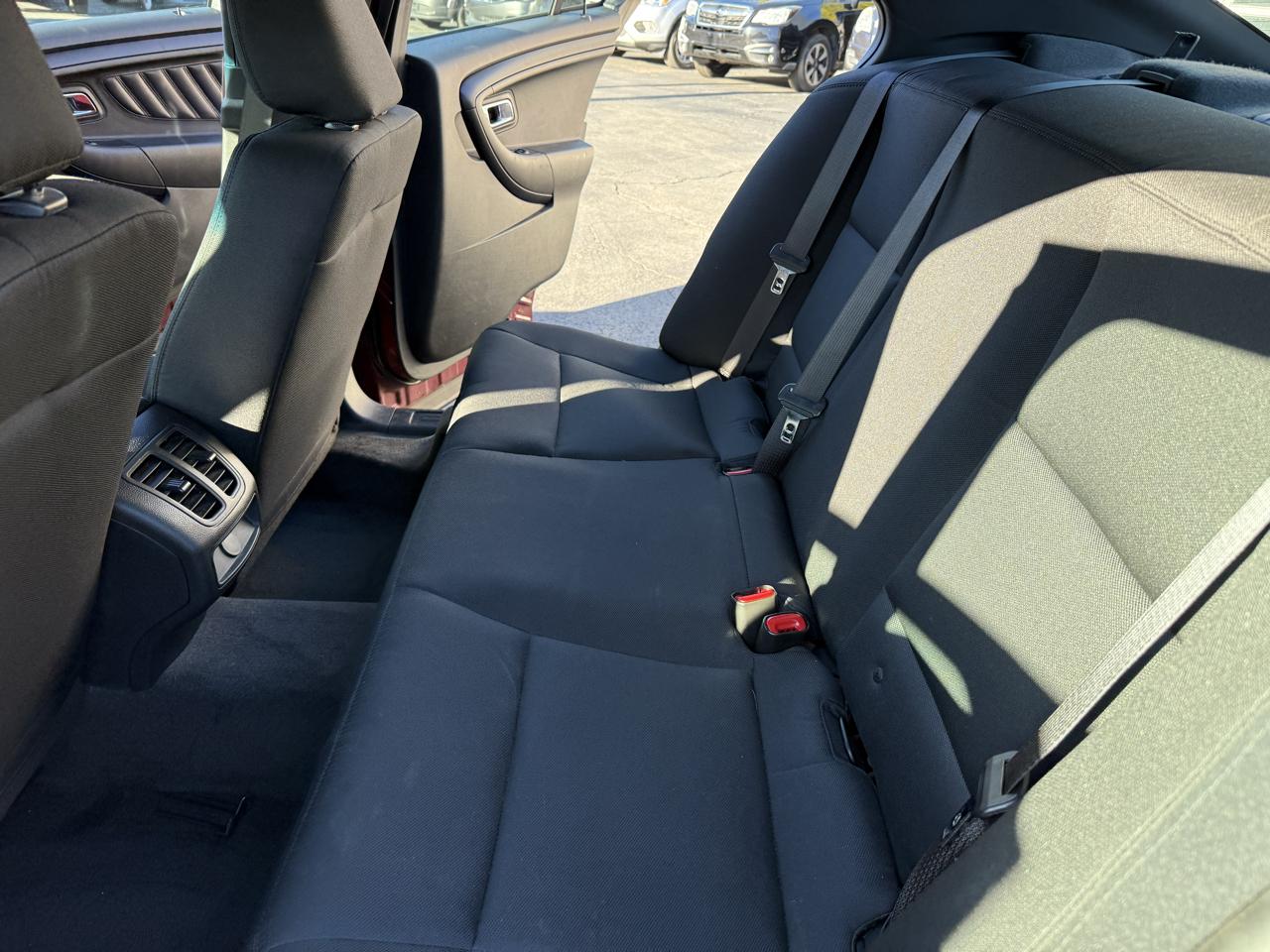 Ford Sedan Police Interceptor 4dr Sdn FWD 2015