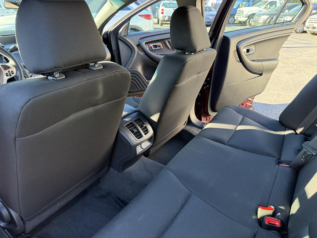 Ford Sedan Police Interceptor 4dr Sdn FWD 2015