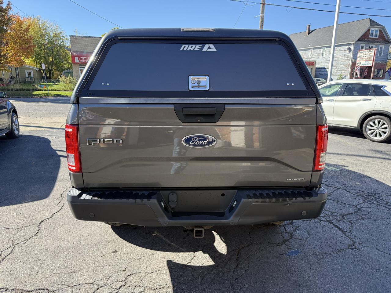 Ford F-150 4WD SuperCrew 145" XL 2016
