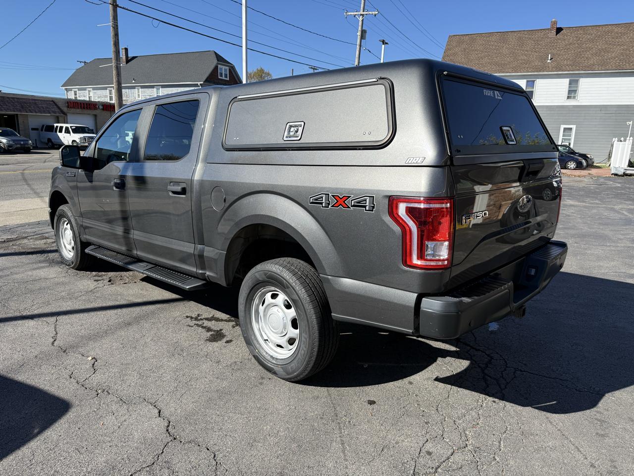 Ford F-150 4WD SuperCrew 145" XL 2016