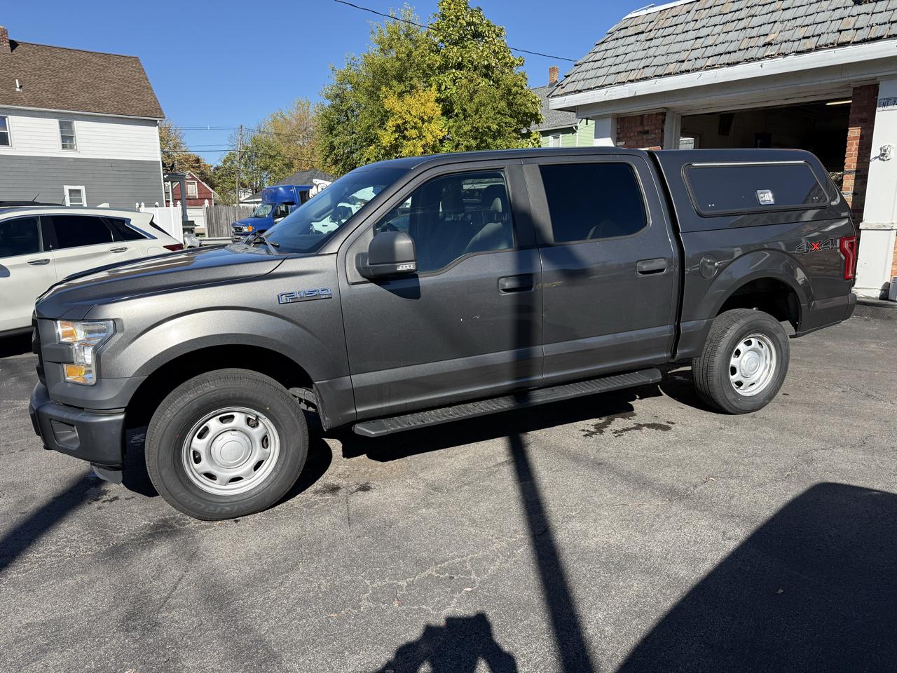 Ford F-150 4WD SuperCrew 145" XL 2016