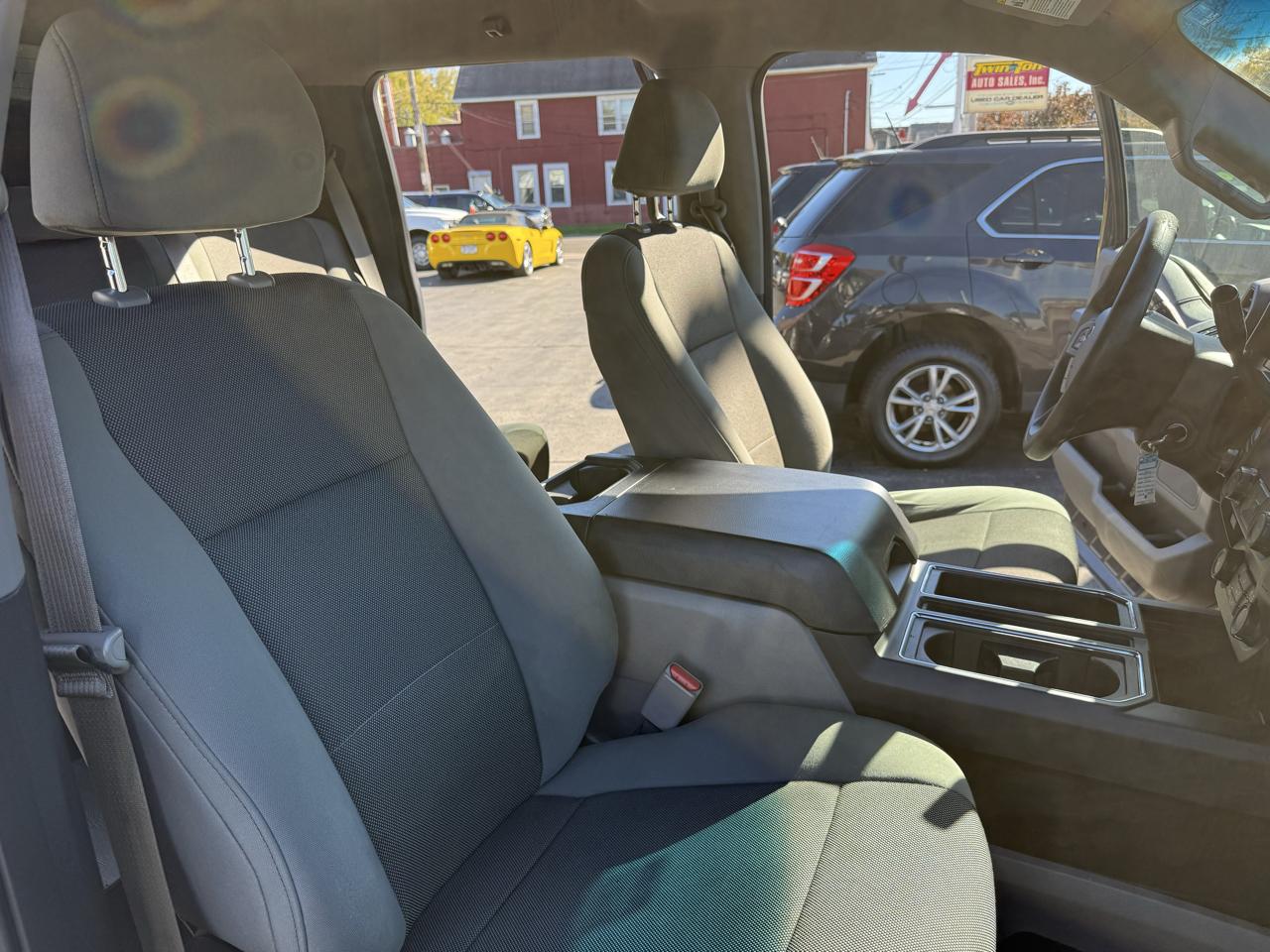 Ford F-150 4WD SuperCrew 145" XL 2016