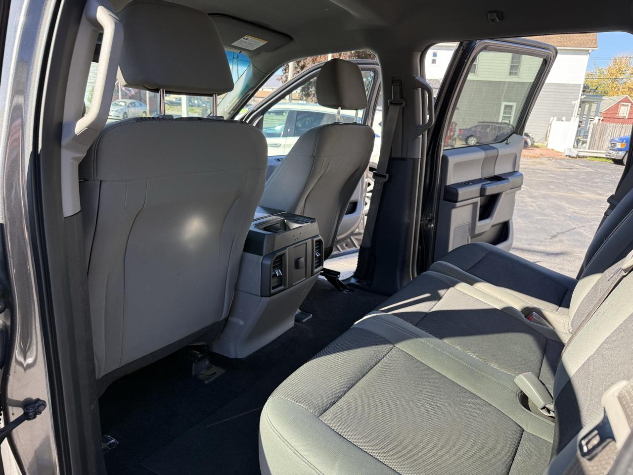 Ford F-150 4WD SuperCrew 145" XL 2016
