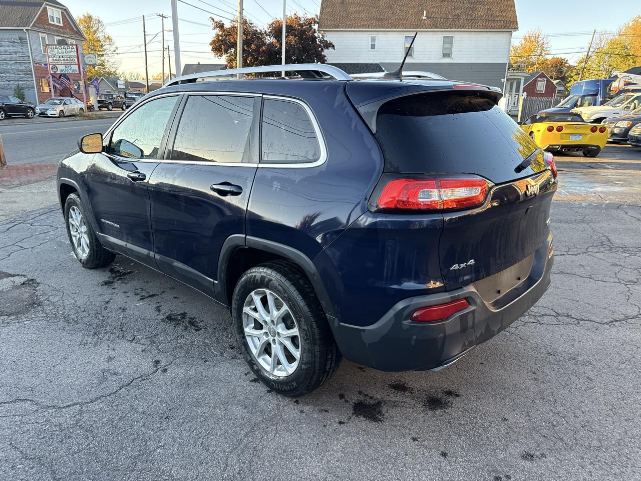 Jeep Cherokee 4WD 4dr Latitude 2016