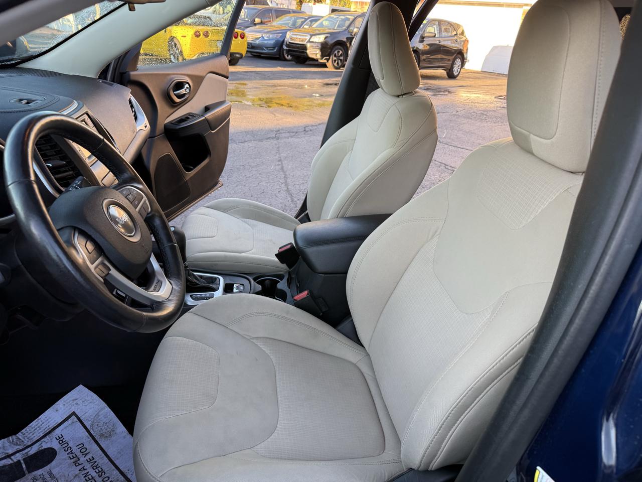 Jeep Cherokee 4WD 4dr Latitude 2016