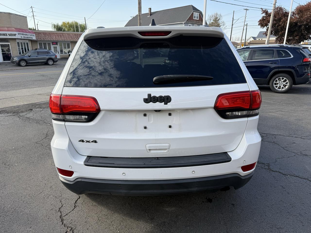 Jeep Grand Cherokee Laredo 4x4 2017