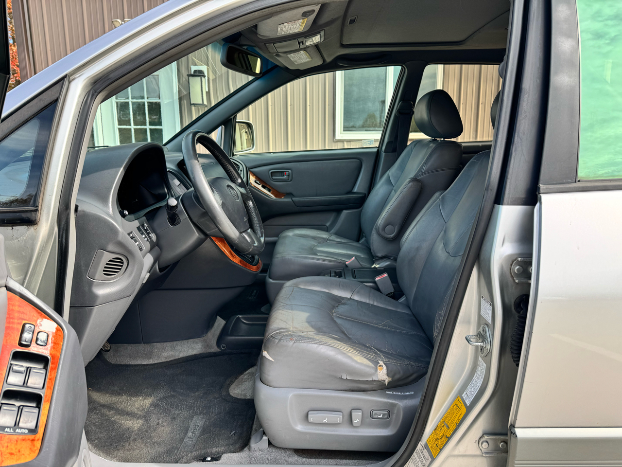 Lexus RX 300 Luxury SUV 4dr SUV 4WD 1999 Lexus RX 300 Luxury SUV 4dr SUV 4WD 1999