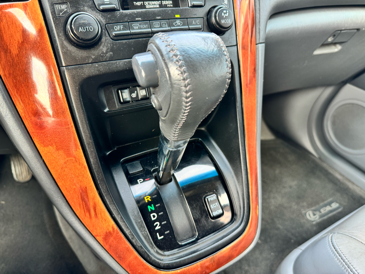 Lexus RX 300 Luxury SUV 4dr SUV 4WD 1999 Lexus RX 300 Luxury SUV 4dr SUV 4WD 1999