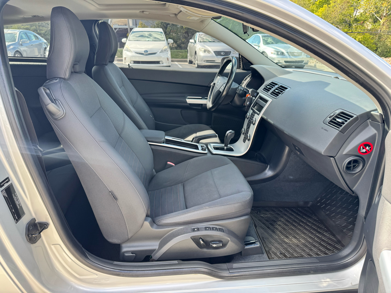 Volvo C30 2dr Cpe 2011 Volvo C30 2dr Cpe 2011