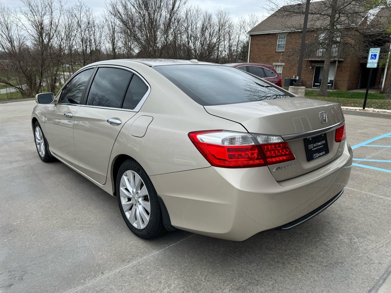 Honda Accord Sdn  2013