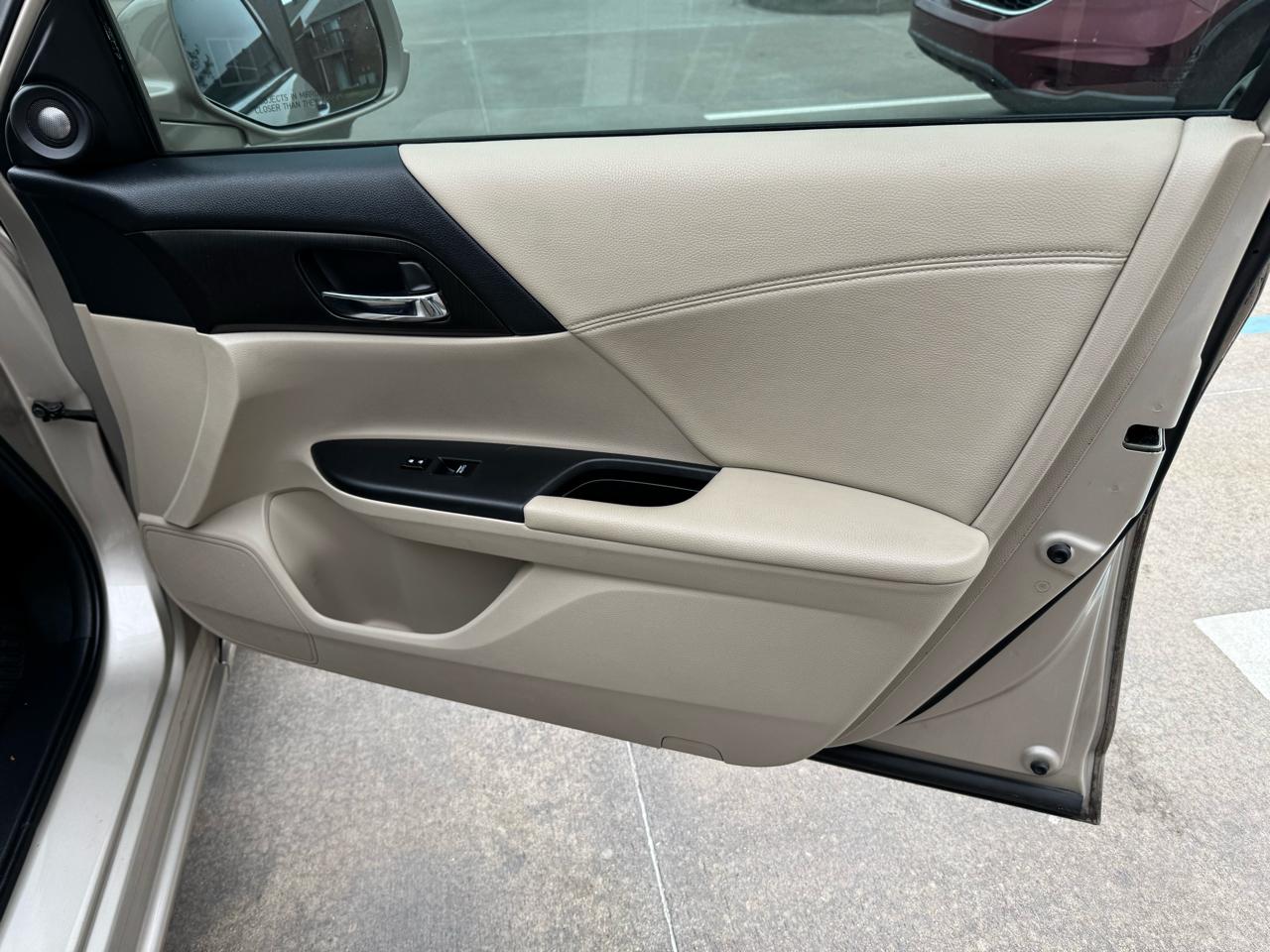 Honda Accord Sdn  2013