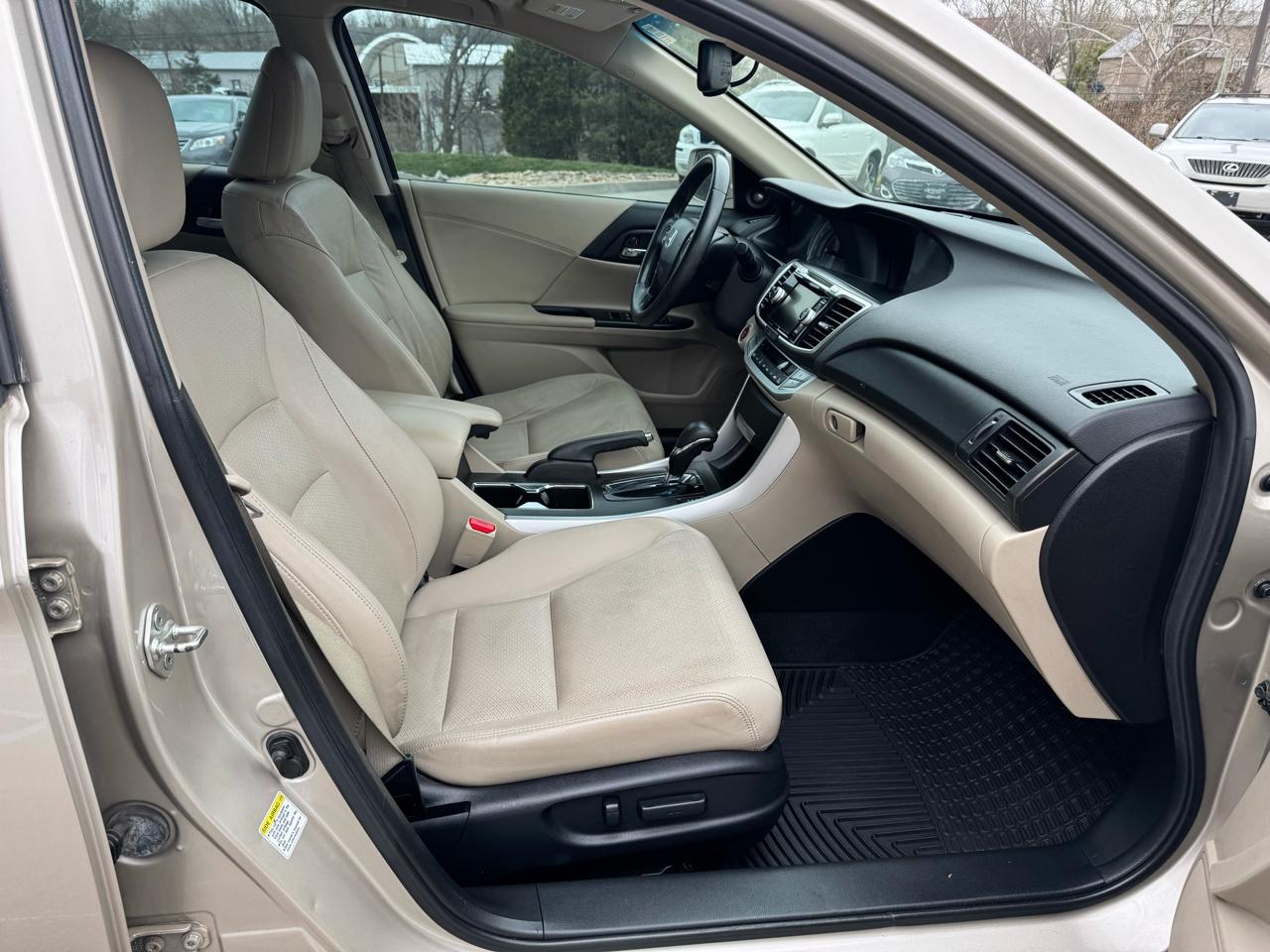 Honda Accord Sdn  2013