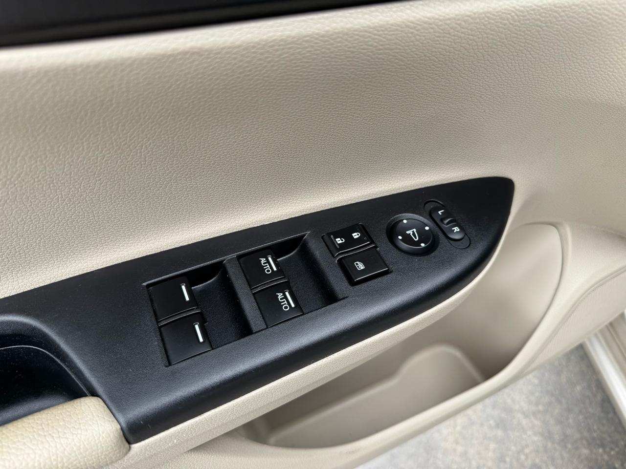 Honda Accord Sdn  2013