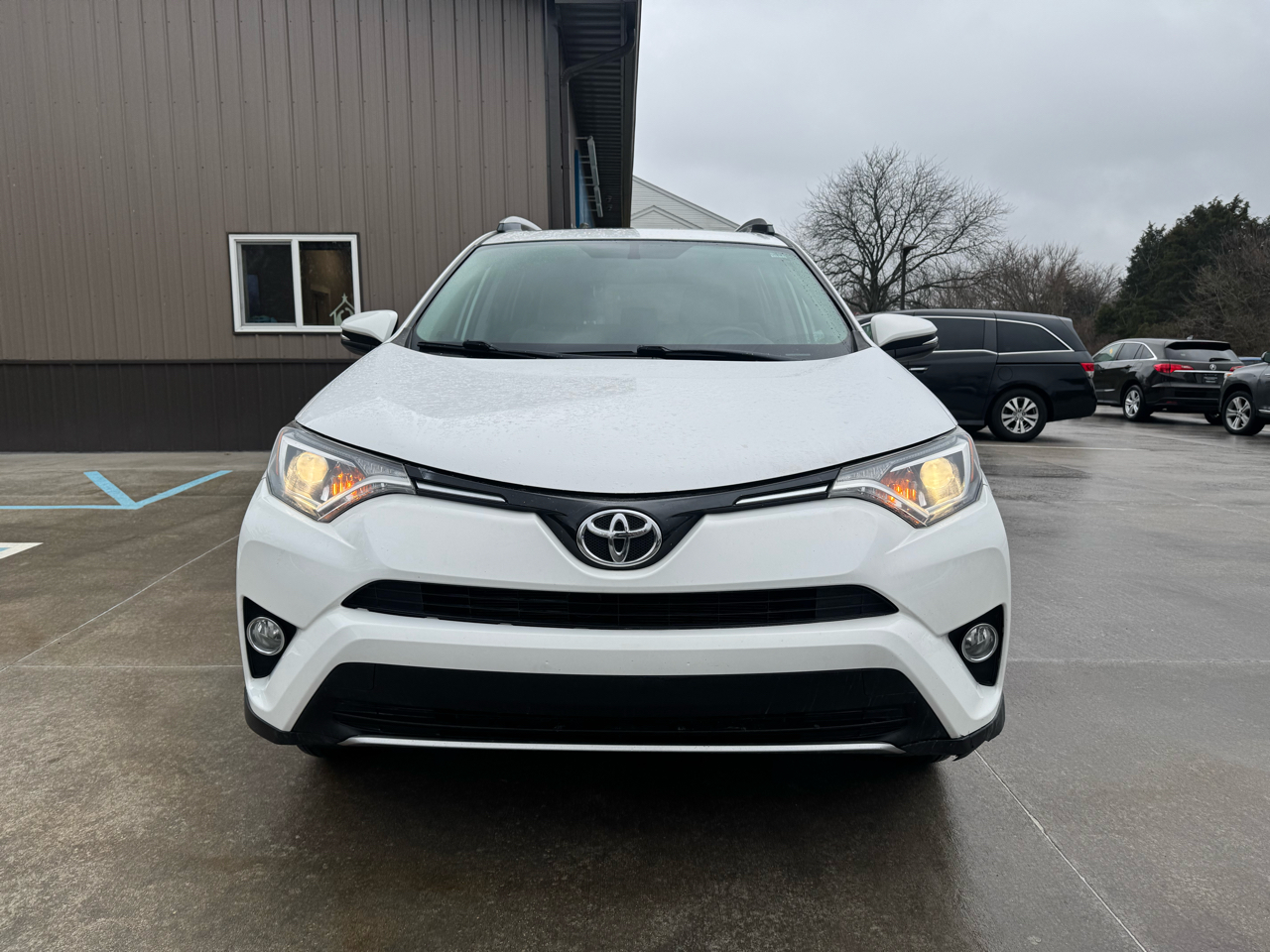 Toyota RAV4 AWD 4dr XLE (Natl) 2016