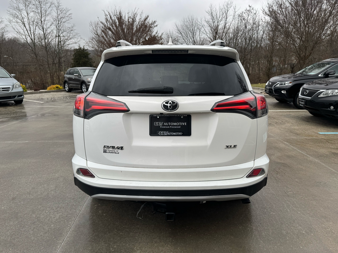Toyota RAV4 AWD 4dr XLE (Natl) 2016