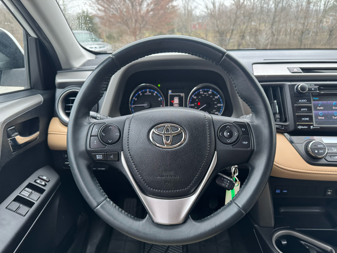 Toyota RAV4 AWD 4dr XLE (Natl) 2016