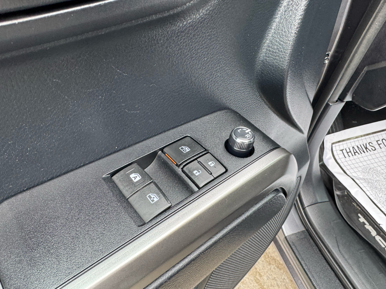 Toyota Tacoma SR5 Access Cab 6' Bed I4 4x4 AT (Natl) 2018