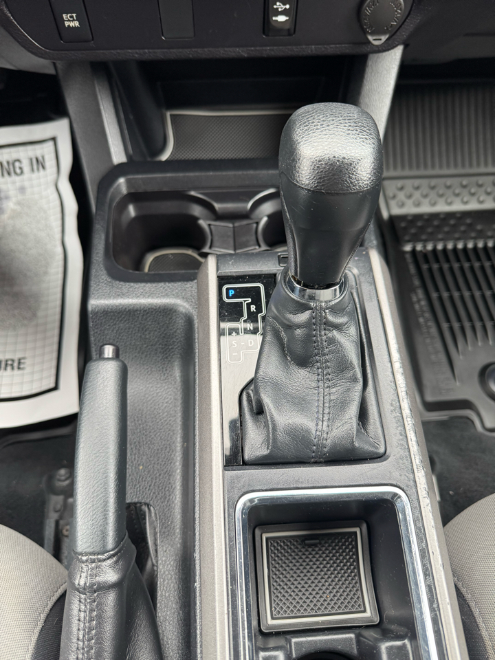 Toyota Tacoma SR5 Access Cab 6' Bed I4 4x4 AT (Natl) 2018