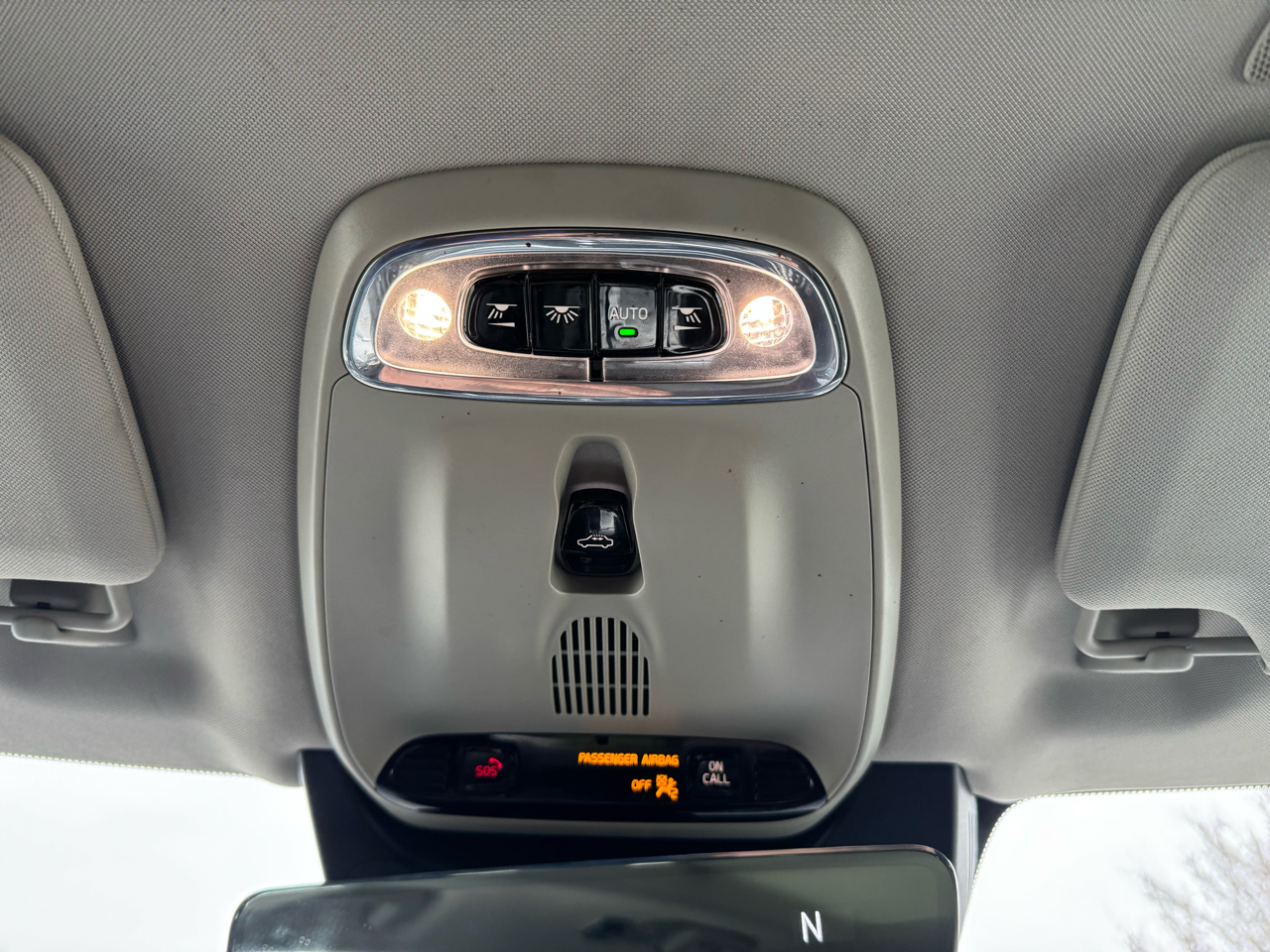 Volvo XC90 T5 AWD 5-Passenger Momentum 2017