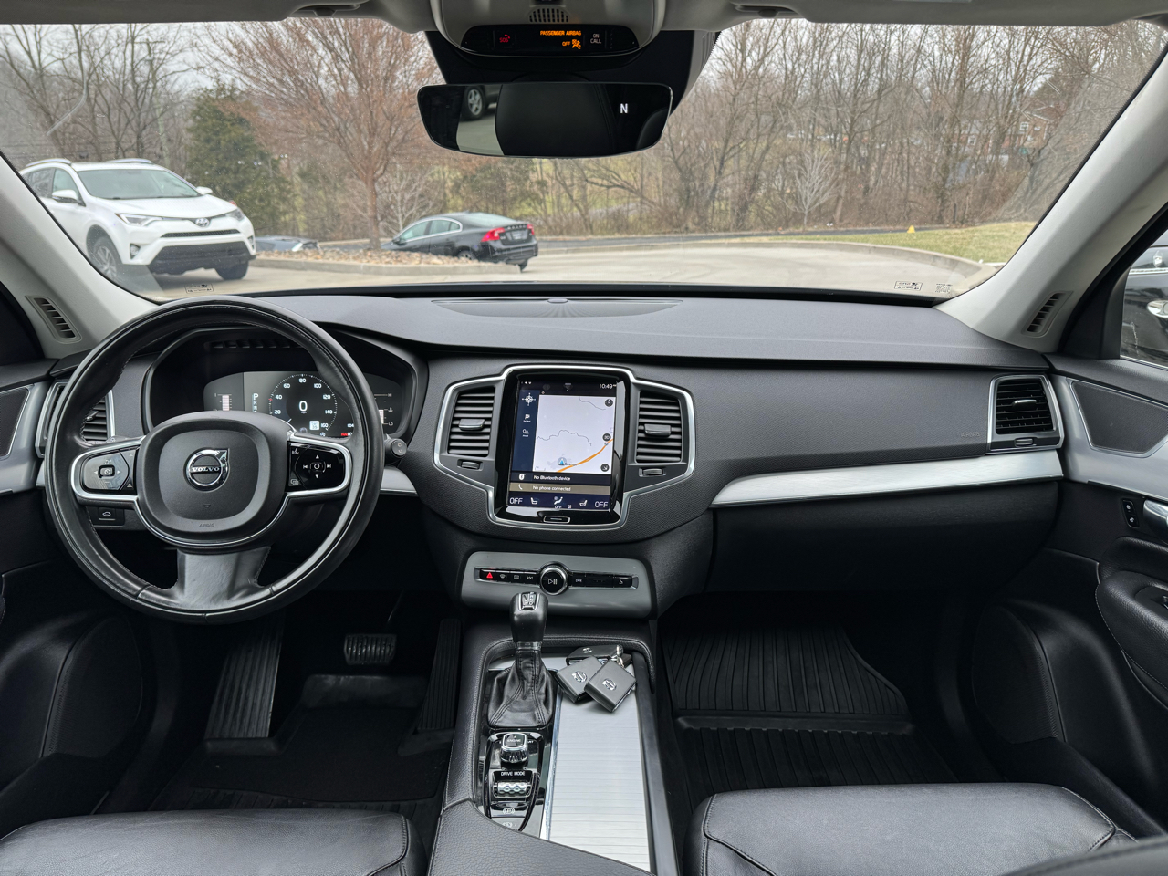 Volvo XC90 T5 AWD 5-Passenger Momentum 2017