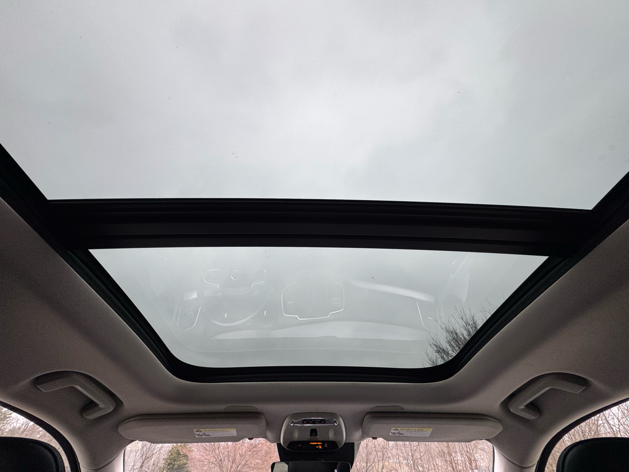 Volvo XC90 T5 AWD 5-Passenger Momentum 2017