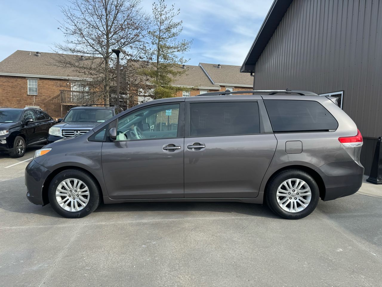 Toyota Sienna  2013