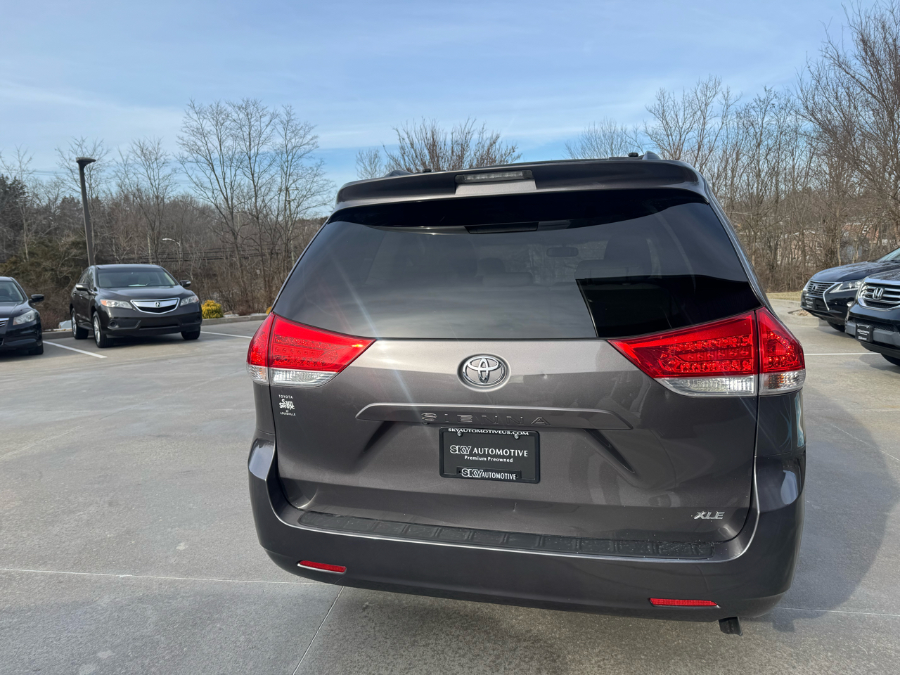 Toyota Sienna  2013
