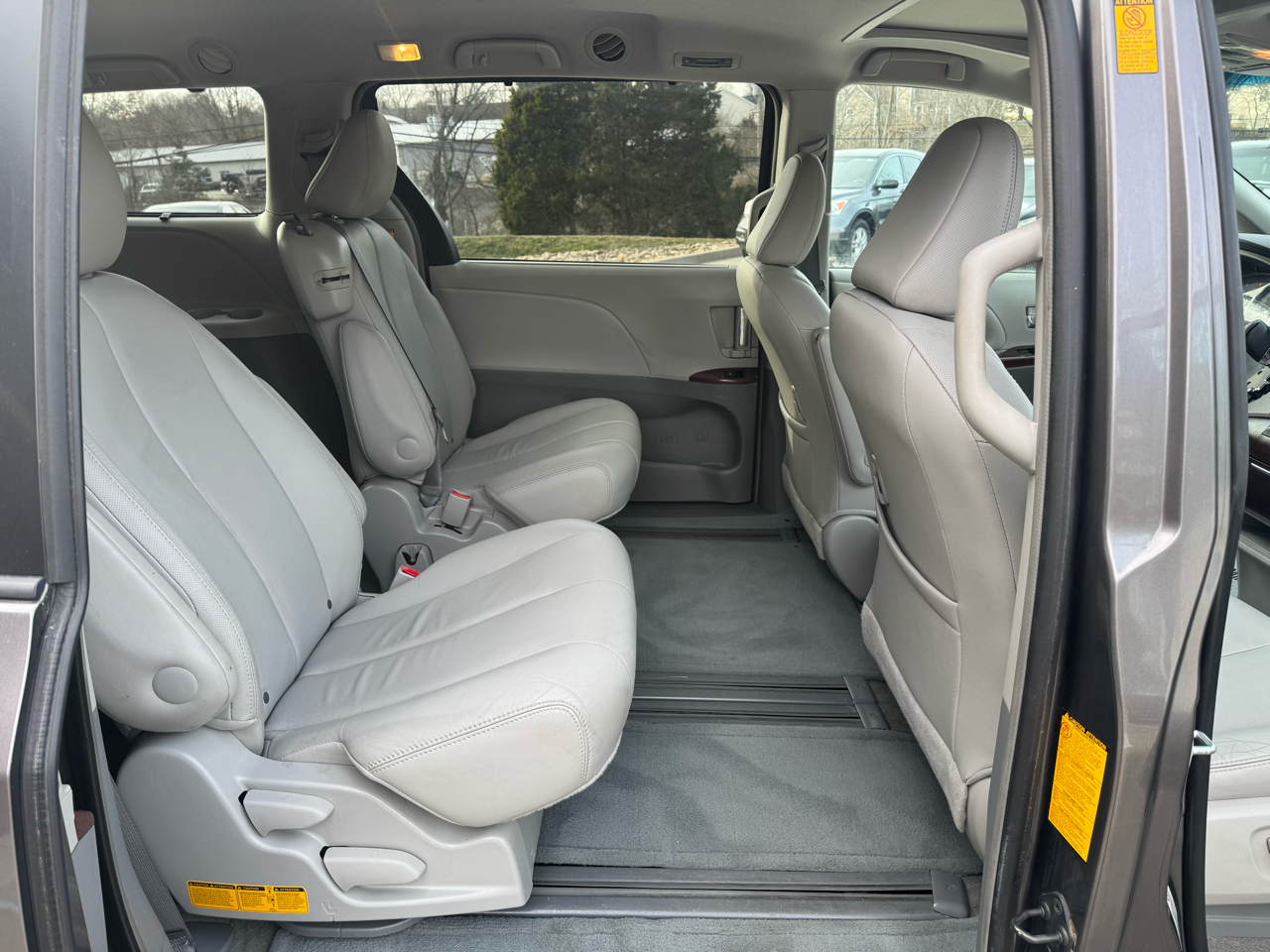 Toyota Sienna  2013